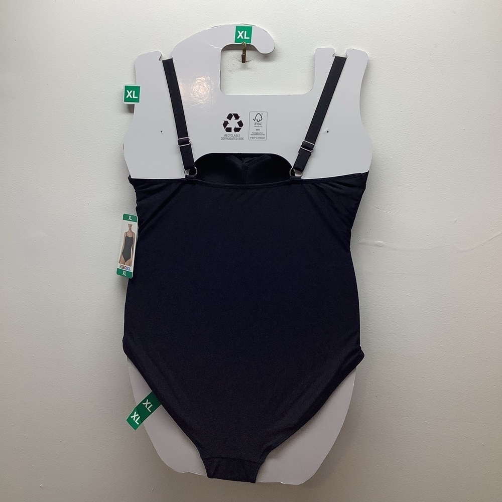 32 Degrees Cool Size XL Black Ruching Detail One Piece Swimsuit. New With Tags - Picture 8 of 8